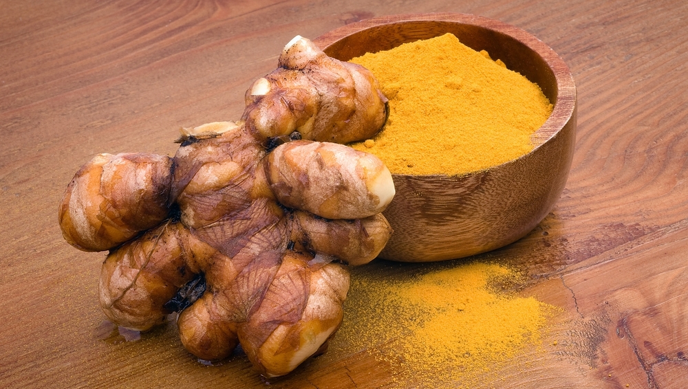 Turmeric root (Curcuma longa)